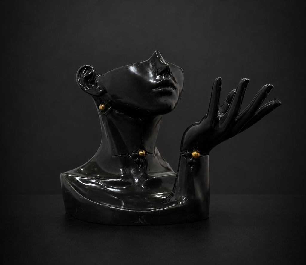 【1点限定】<br>BALL-JEWELLED DOLL